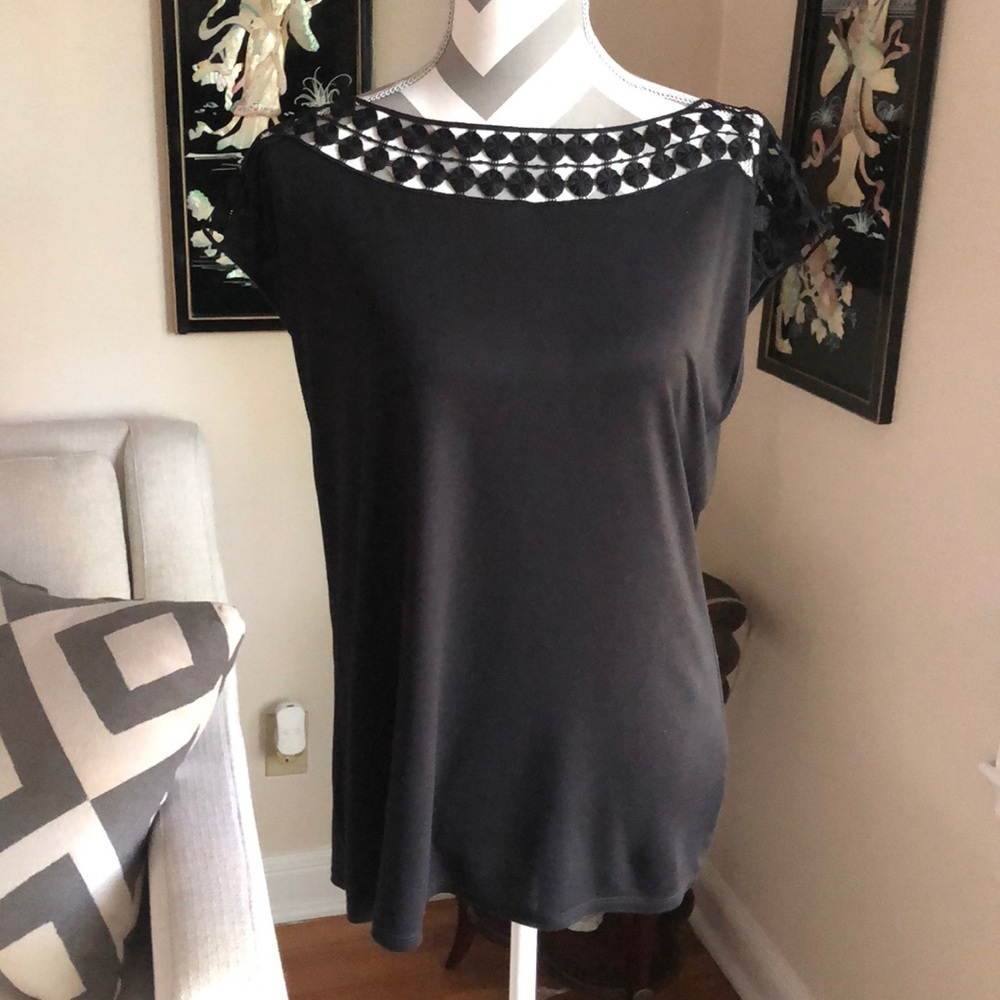 🎉Ann Taylor Loft Black Top